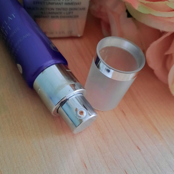 Lancome #1 Multi action Tinted Skincare - Picture 3 of 3